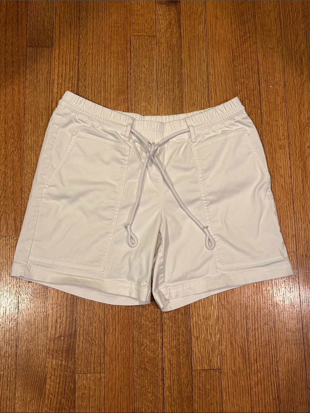 J. Jill White Elastic-Waist Utility Shorts Size Small
